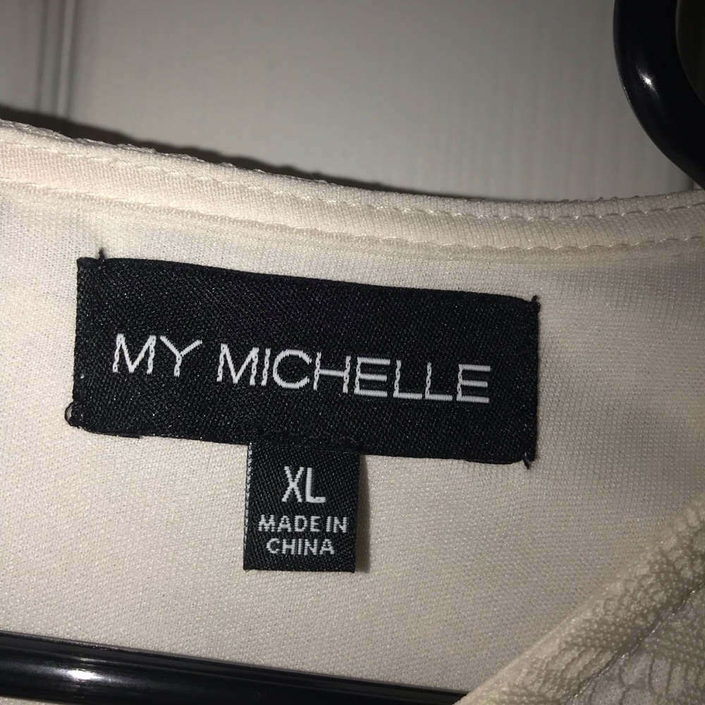 Spring dress - Picture 2 of 2